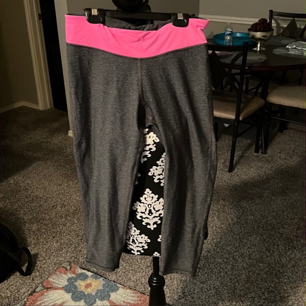 Champion athletic leggings